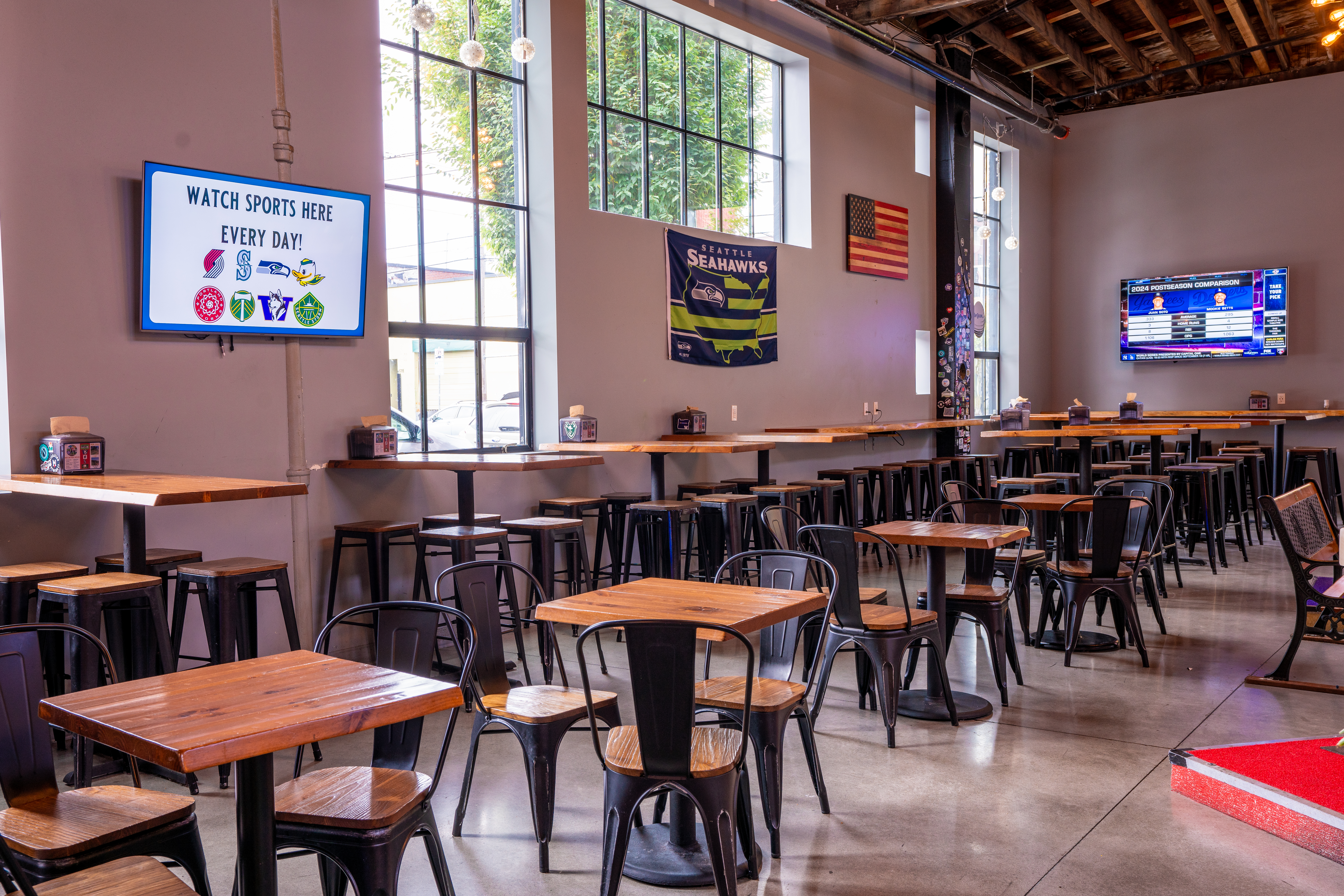 Birdie Time Pub | Portland Mini Golf & Sports Bar